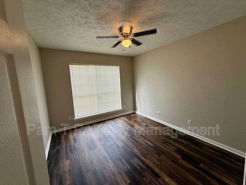 Savannah House: 110 Bobstay Ct