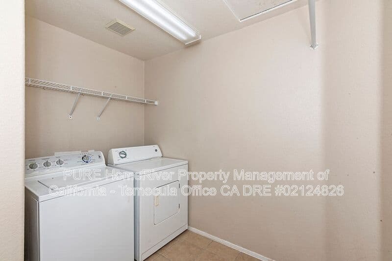 Menifee House: 29055 Emerald Cir.