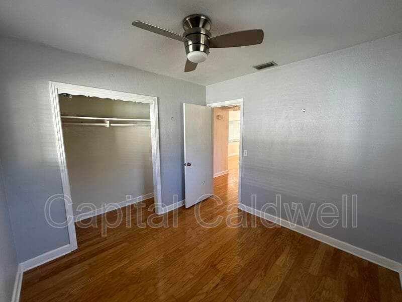 Clearwater House: 18 N Meteor Ave