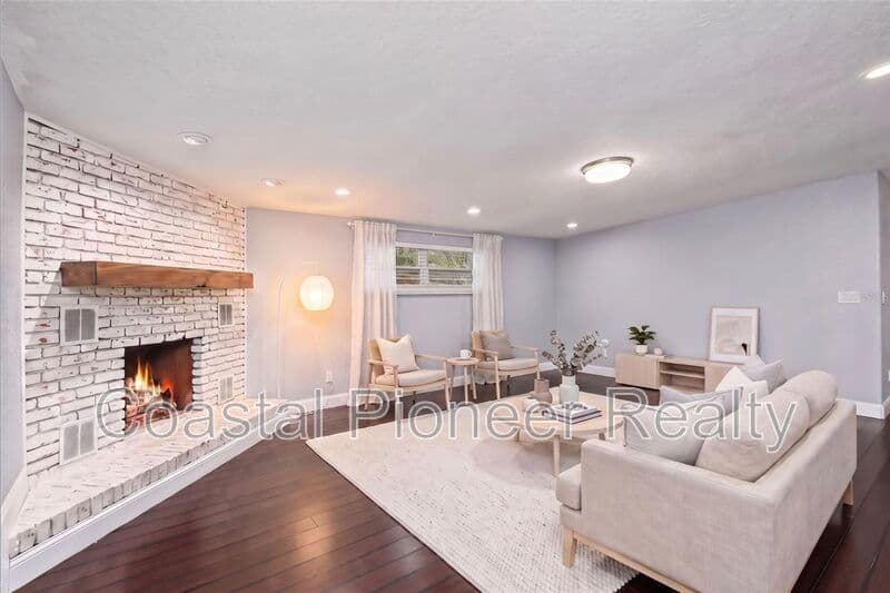 Tampa House: 1520 S Church Ave