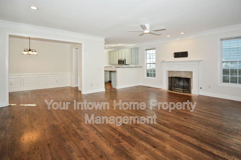 Atlanta House: 69 Haygood Ave SE