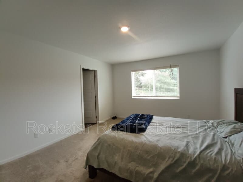Spokane House: 109 W Goldenrod Ave