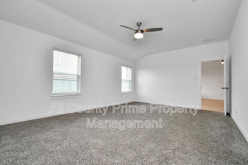 Katy House: 29935 Gallatin River Ln.