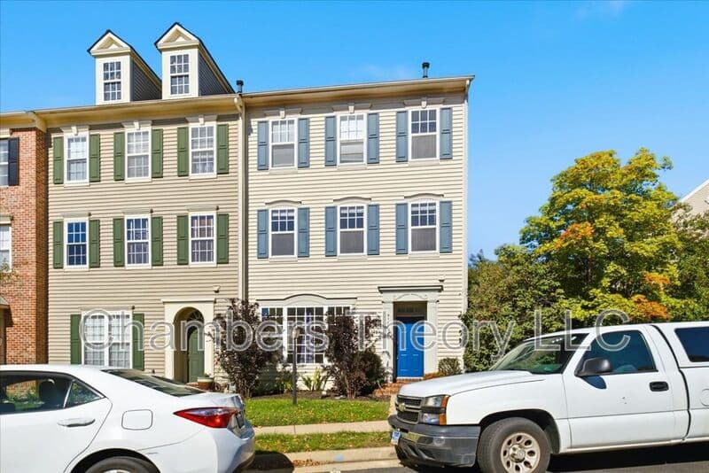 Bristow House: 9180 Ribbon Falls Loop