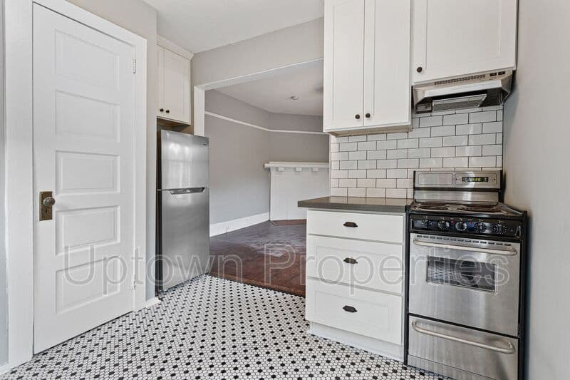 Portland House: 1005 SE 27th Avenue