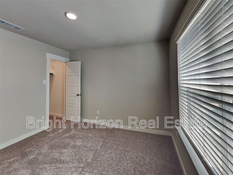 Fort Worth House: 226 Territory Trail