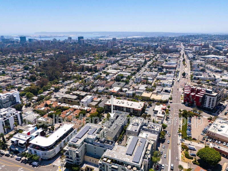 San Diego Condo: 1756 Essex Street