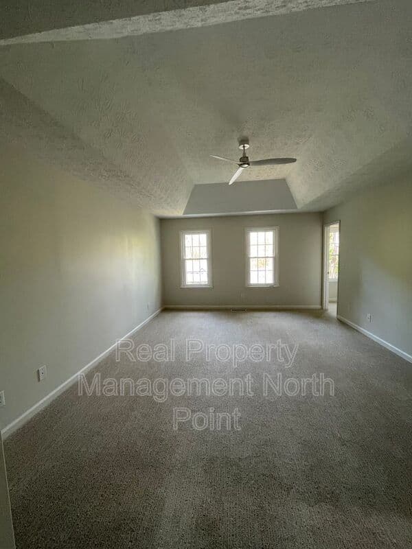 Johns Creek House: 11010 Spotted Pony Trail