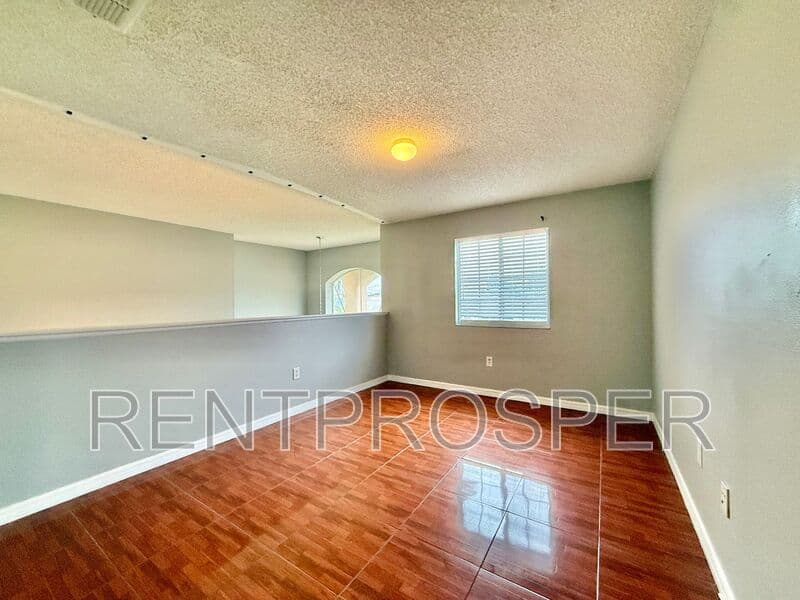 Kissimmee House: 677 Elbridge Dr