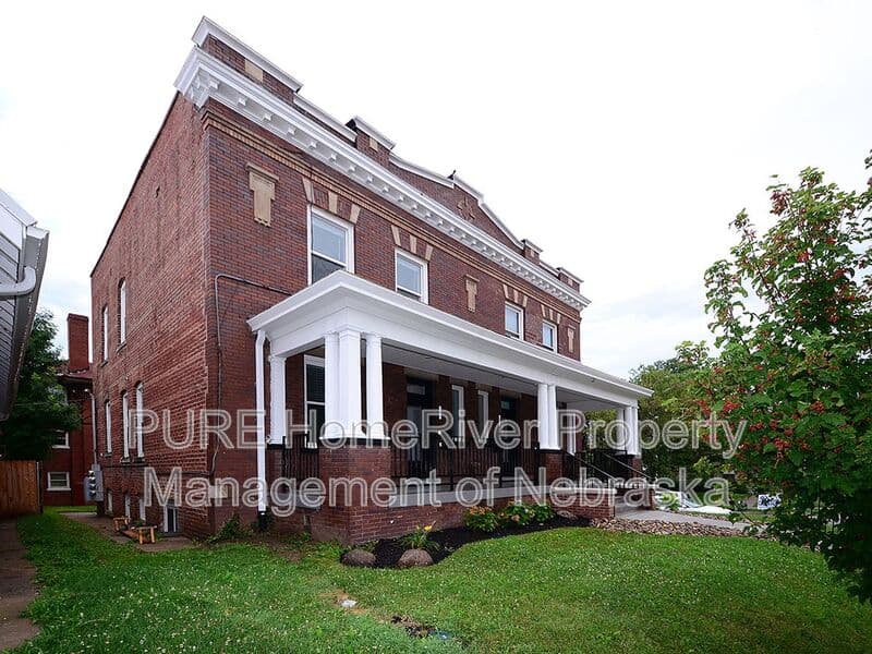 Omaha Condo: 2967 Harris Street