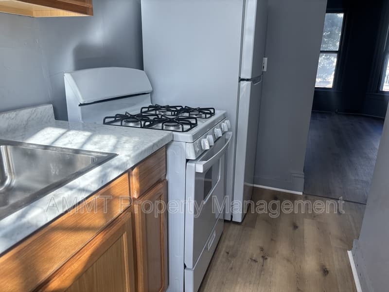Cedar Rapids Condo: 1534 3rd Avenue Southeast - 1