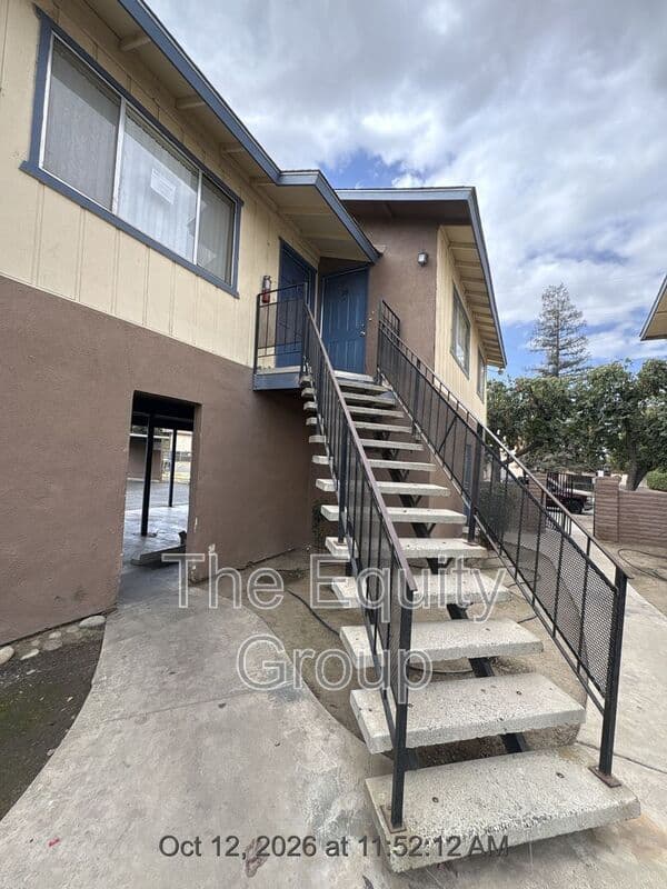 Visalia Condo: 615 S Demaree St