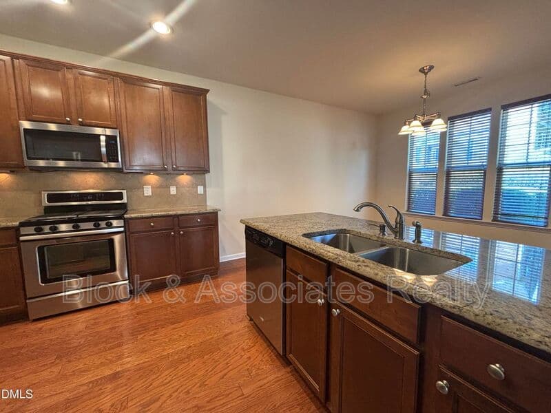 Wake Forest House: 1429 Kirkwood Hill Way