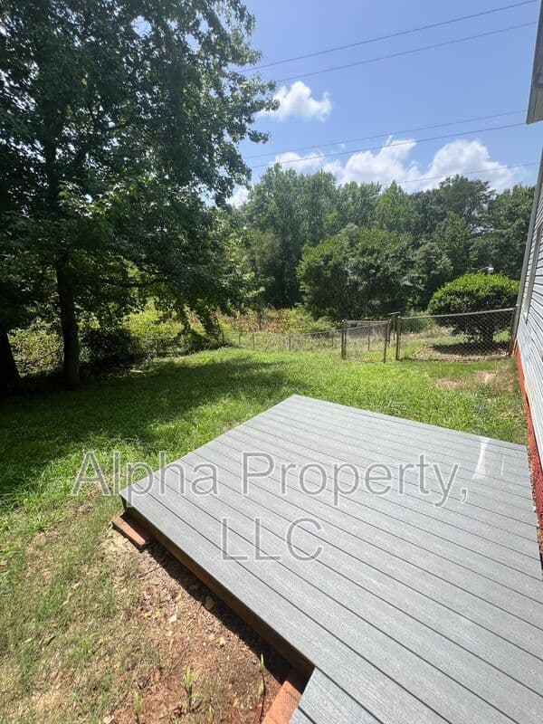 Greer Condo: 213B Taylor Rd