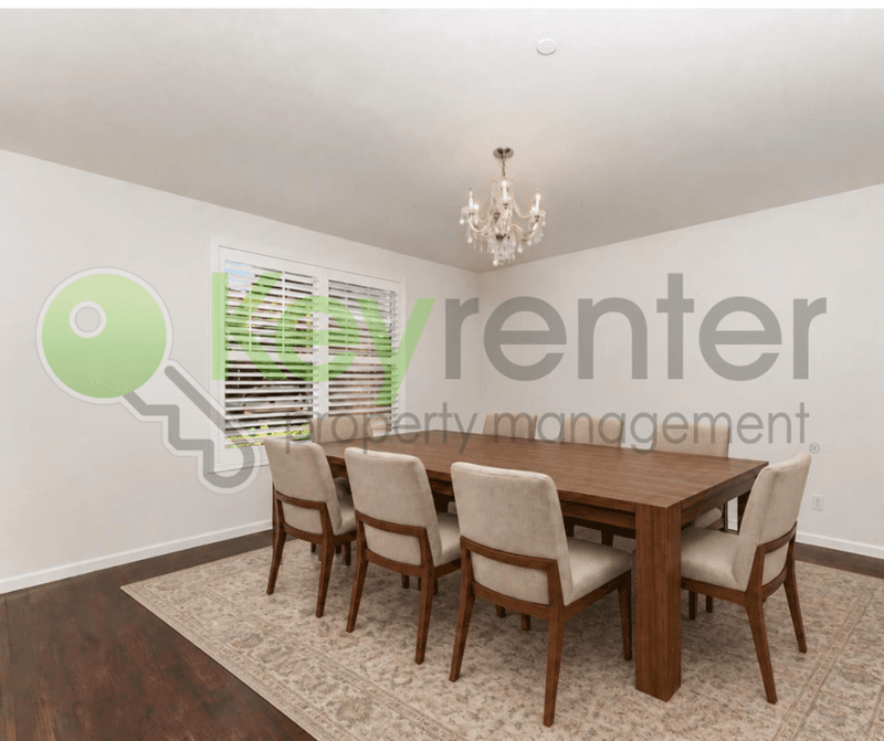 Lincoln House: 1552 Flora Way