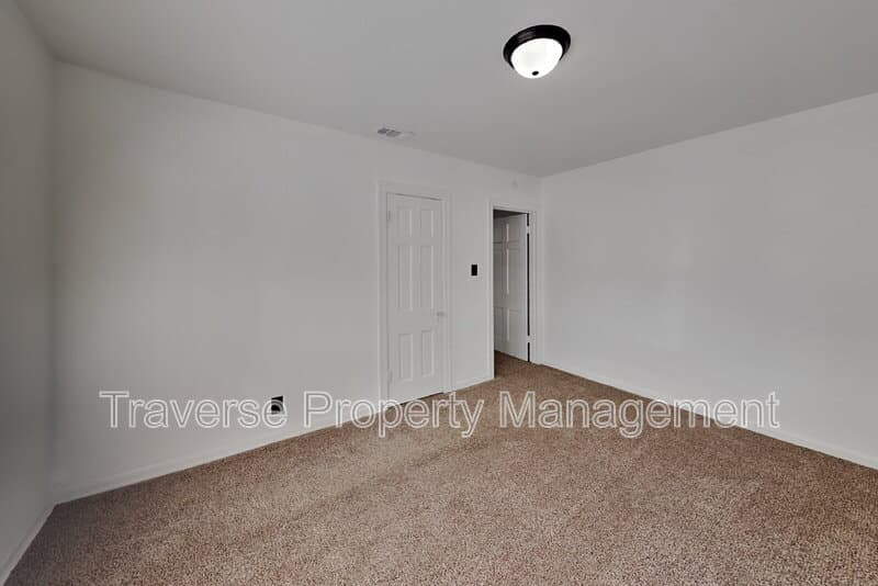 Fort Worth House: 3604 Baldwin Ave