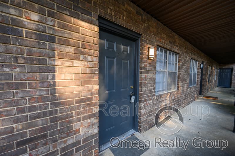 Hoover Apartment: 3311 Woodley Ct