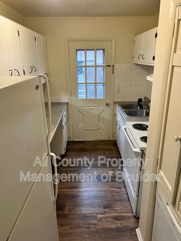 Boulder Condo: 4425 Comanche Dr