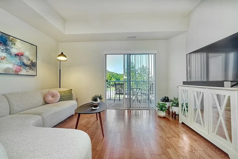 Middleton Condo: 36 Village Rd