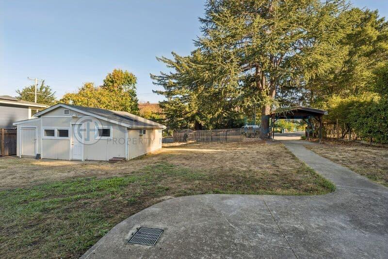 Mill Valley House: 51 Plaza Dr