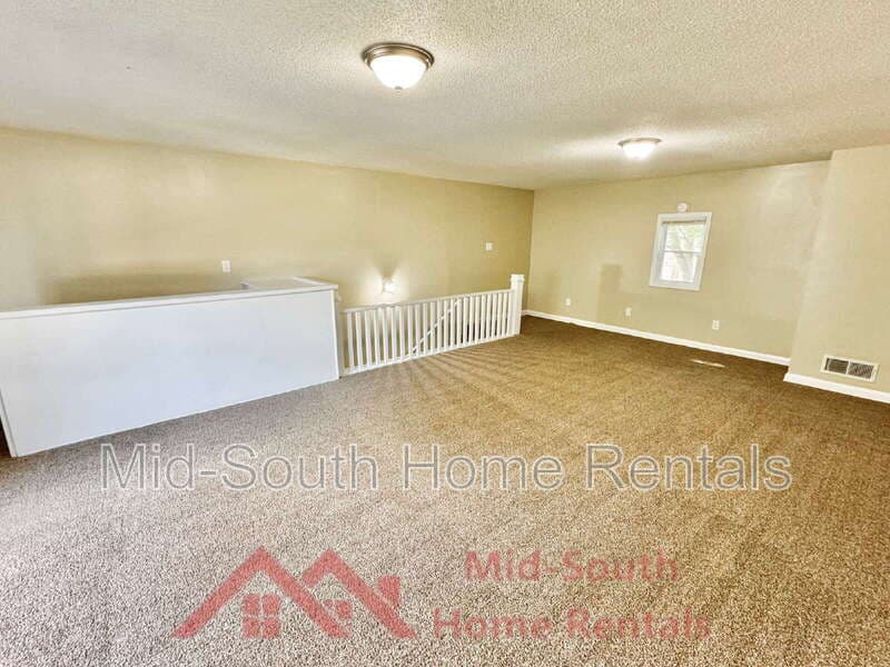 Memphis House: 2452 Debby Dr