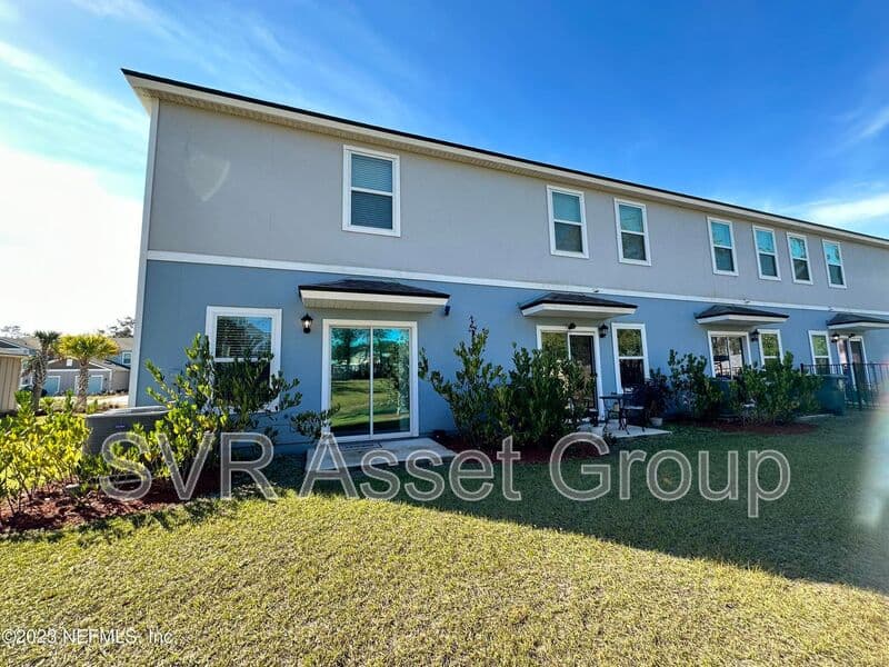 Jacksonville House: 257 ARALIA LN