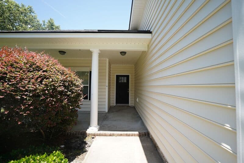 Richmond Hill House: 252 Cottonham Ct
