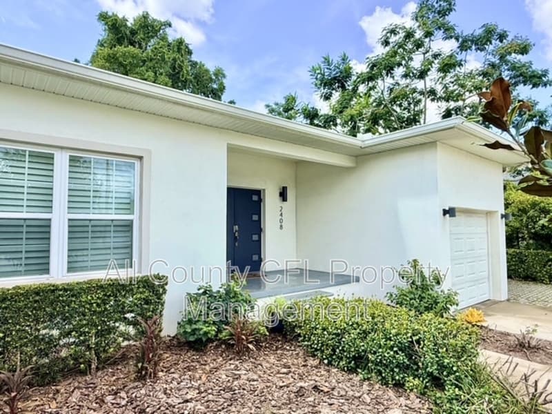 Orlando House: 2408 Corrine Drive