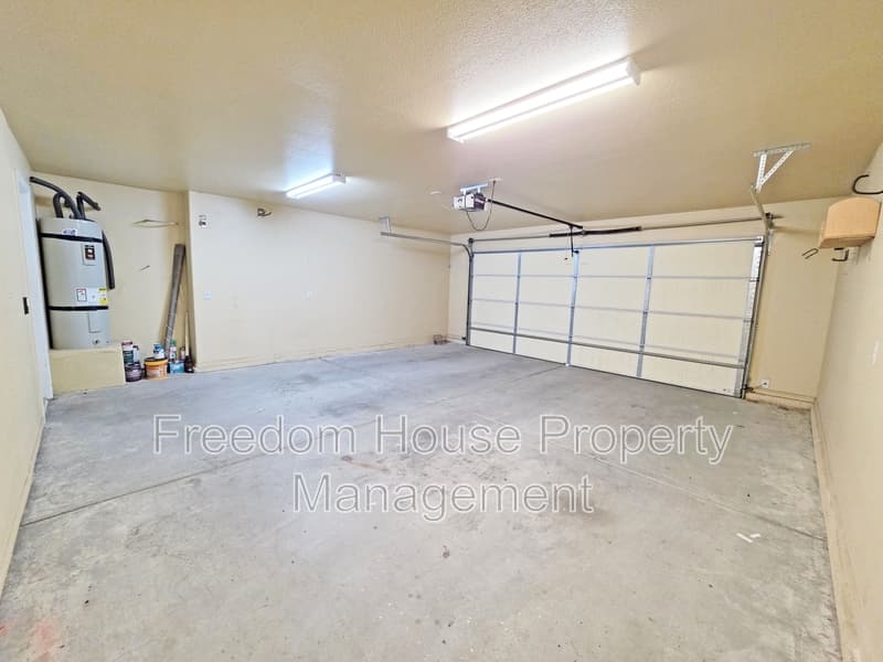 Pahrump House: 410 East Bellville Road