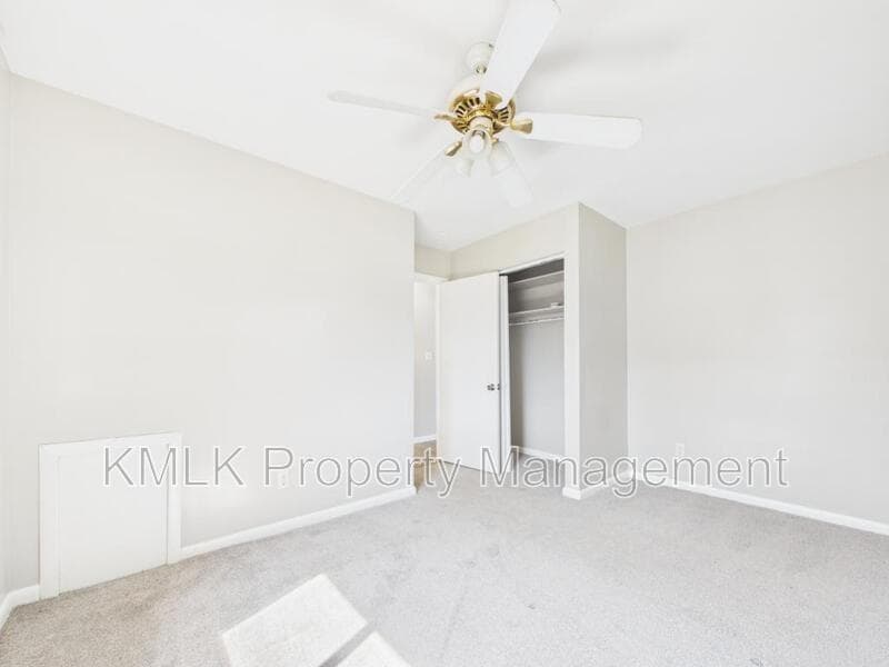 Akron Condo: 1430 Virginia Ave