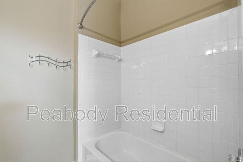 Sterling House: 46670 Cavendish Sq