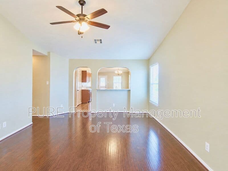 Round Rock House: 932 Monadale Trl