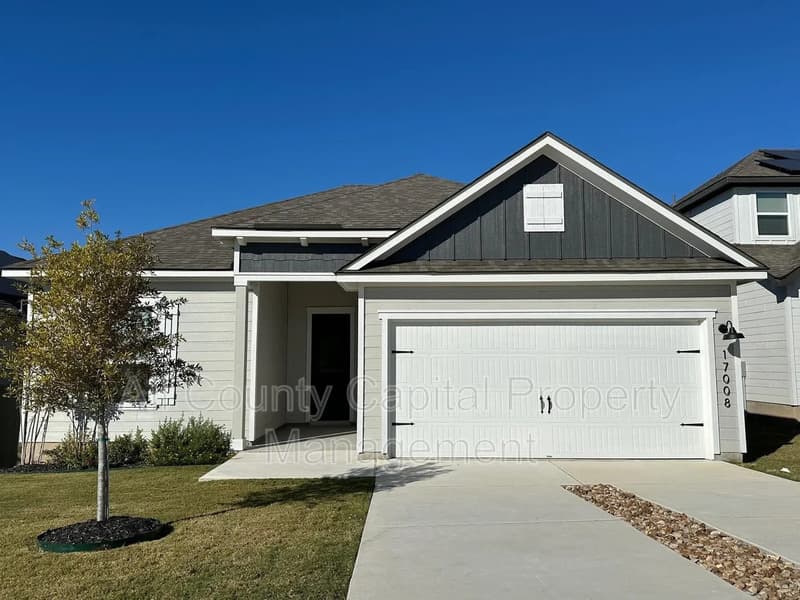 Manor House: 17008 Wind Chime Dr