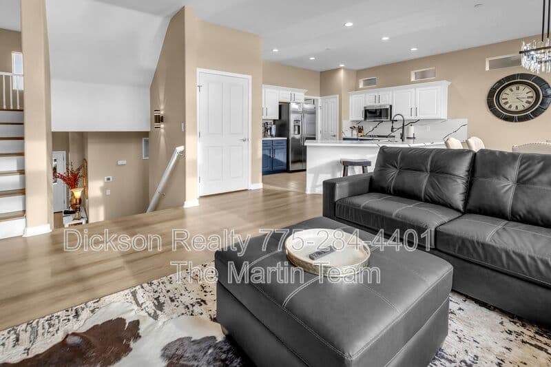 Sparks House: 1165 Harbour Cove Court