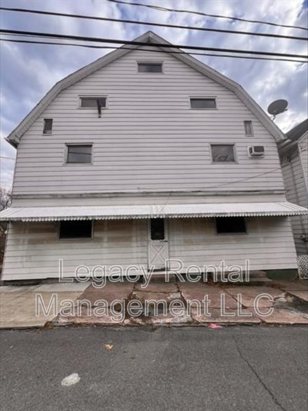 Ashley Condo: 166 South Main Street - 1