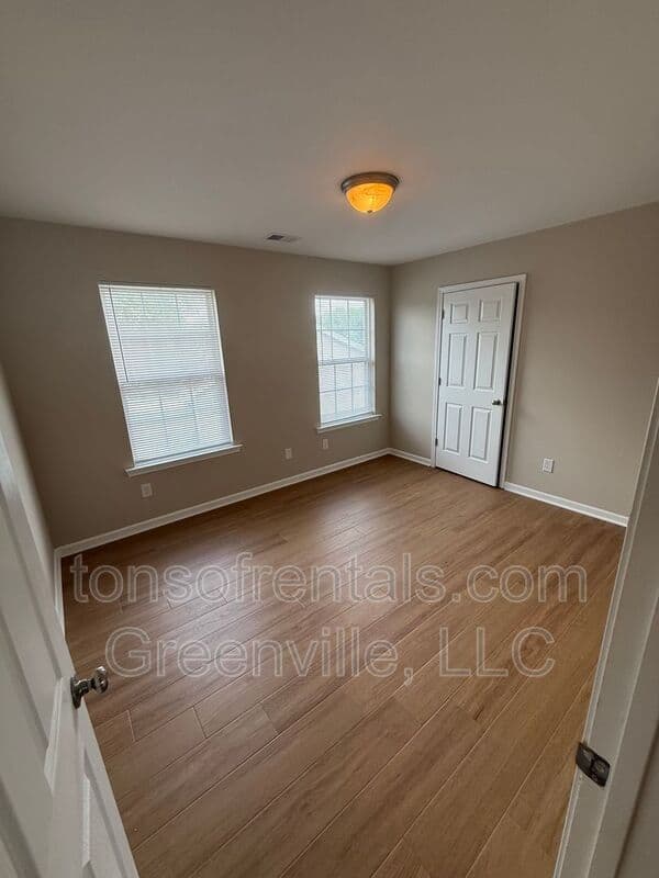 Duncan House: 151 Bellweather Drive