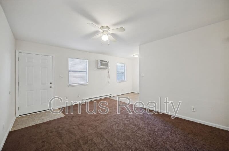 Norfolk Condo: 4914 E Princess Anne Rd A1