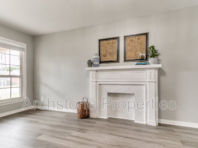 Oklahoma City House: 2617 Northwest 37th Street