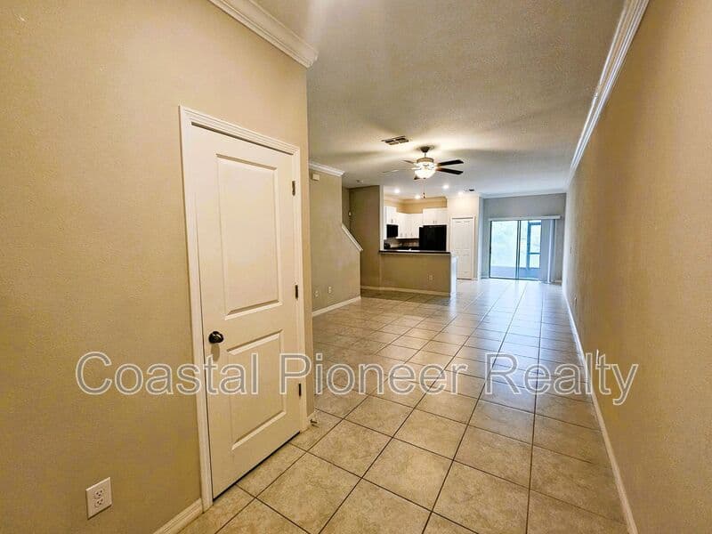 Riverview Townhome: 13251 Dupree Hills Pl