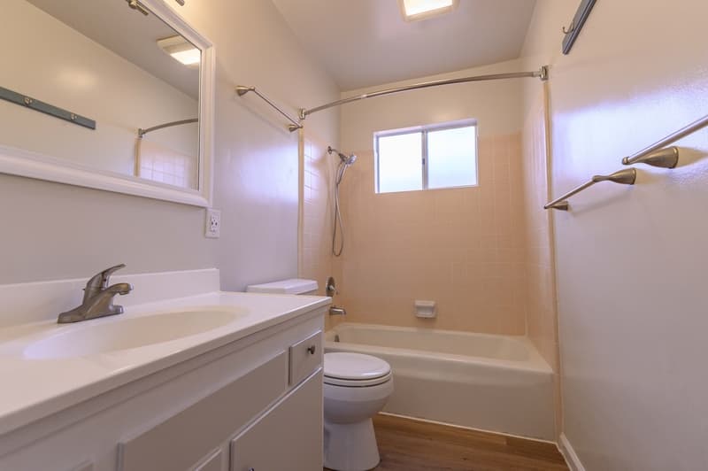 Coronado House: 358 I Ave