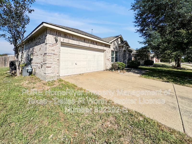 Forney House: 122 Independence Trl