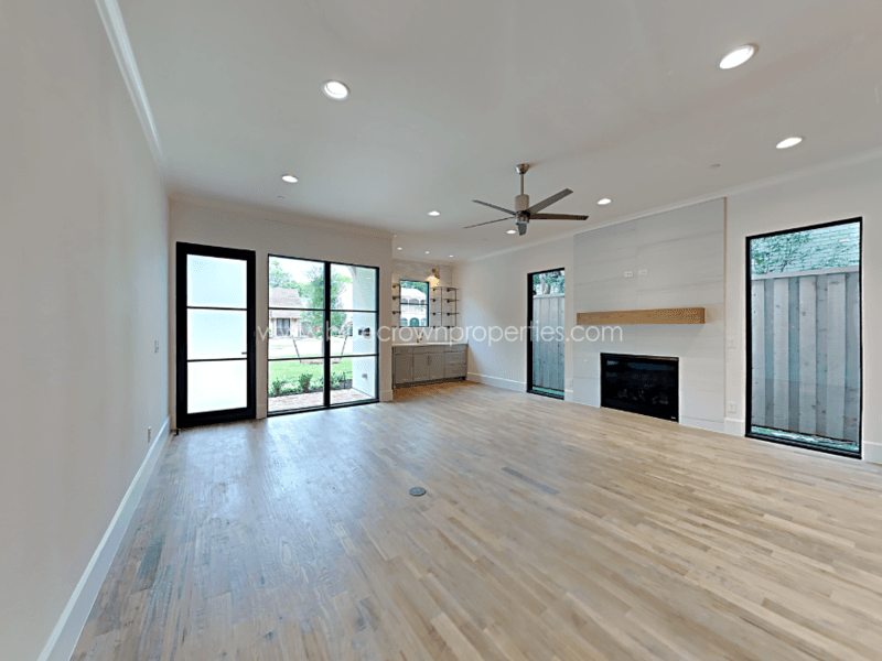 Dallas House: 4417 Emerson Ave