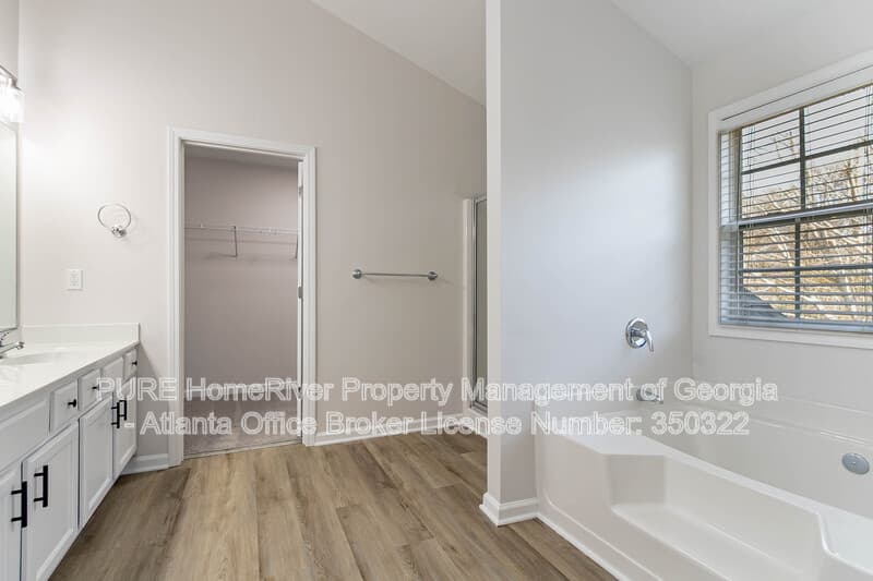 Buford House: 2839 Suttonwood Way