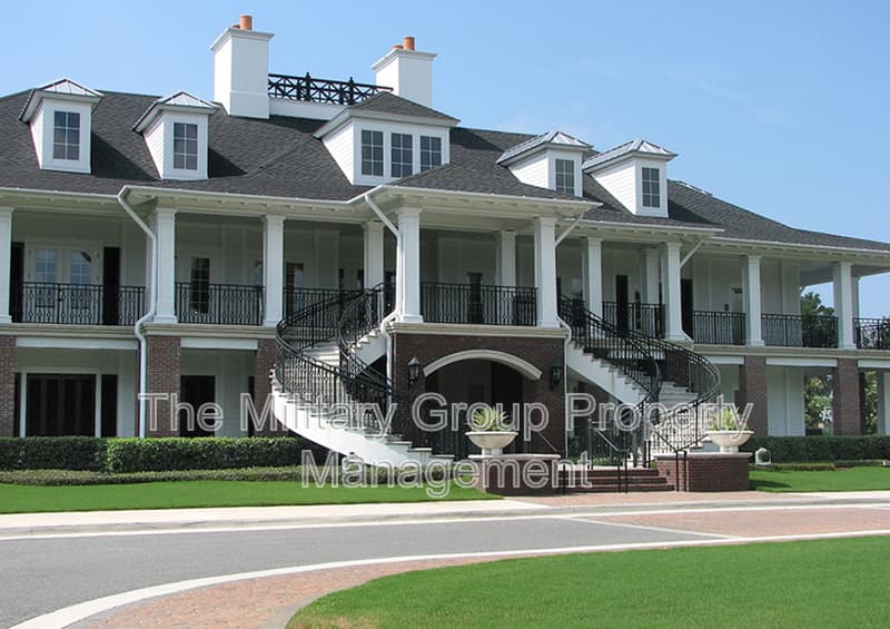 Orange Park House: 1059 Maple Lane