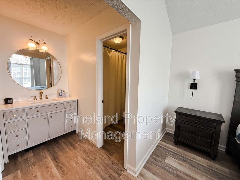 Raeford House: 301 Buckeye Drive