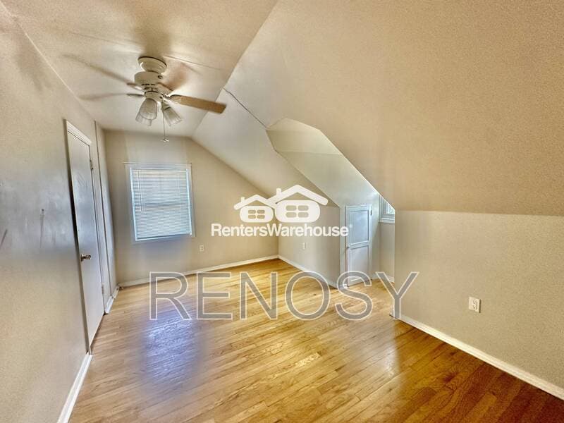 Des Moines Condo: 2300 Beaver Ave