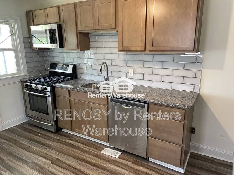Essex House: 128 Wiltshire rd