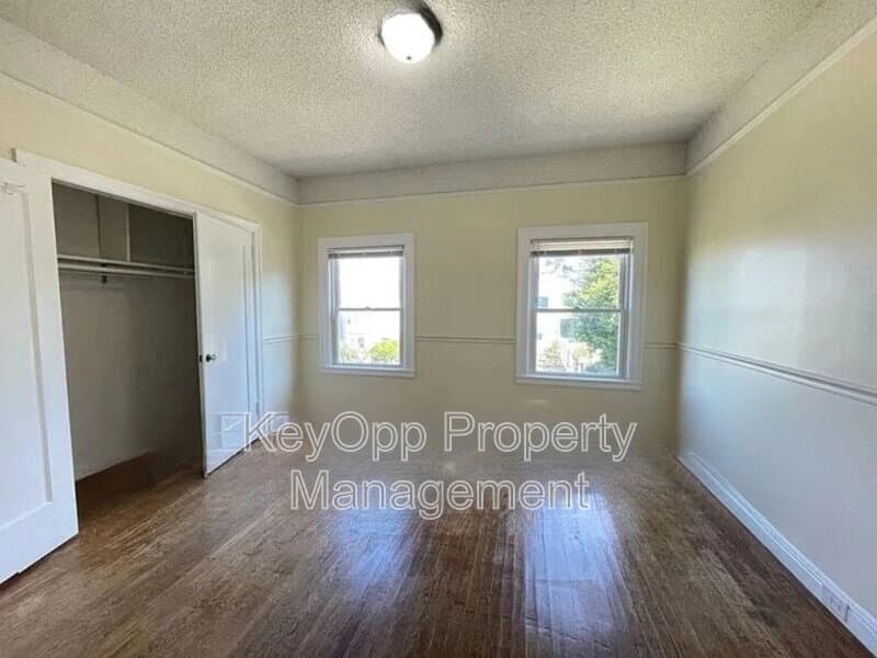 San Francisco Condo: 1666 24th Avenue