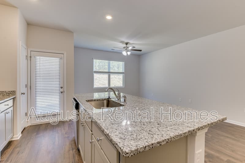 Graniteville House: 818 Quaint Parish Circle