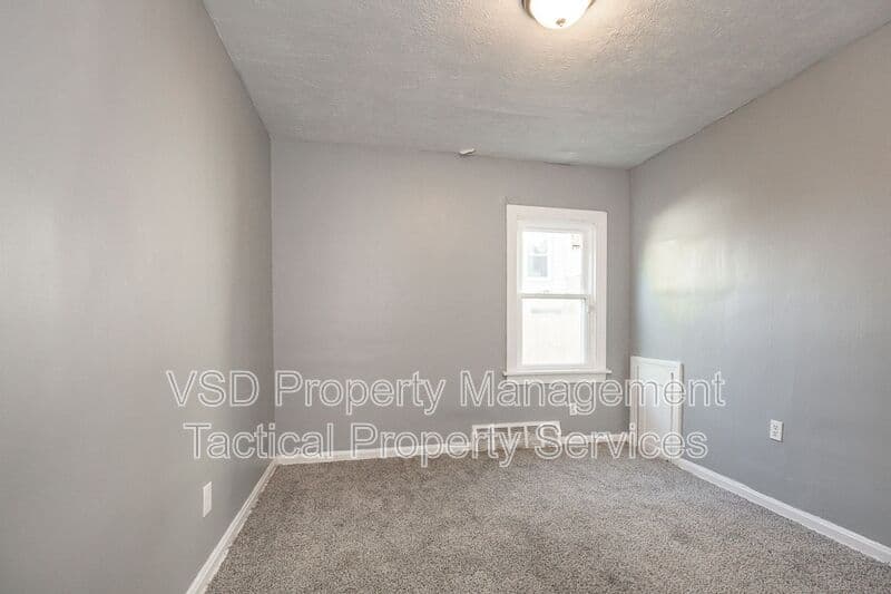 Cleveland Condo: 14717 Milverton Rd